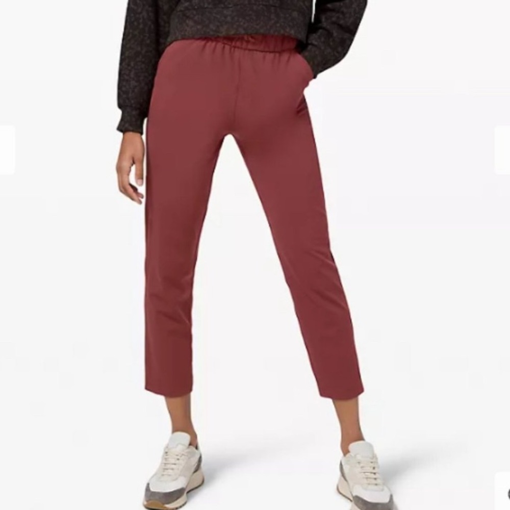Lululemon Keep Moving 7/8 Pants